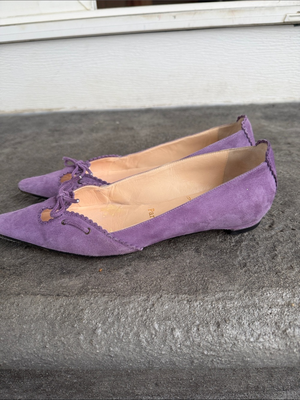 Christian Louboutin Lavender Suede Pointed-Toe Flats - Picture 4 of 5